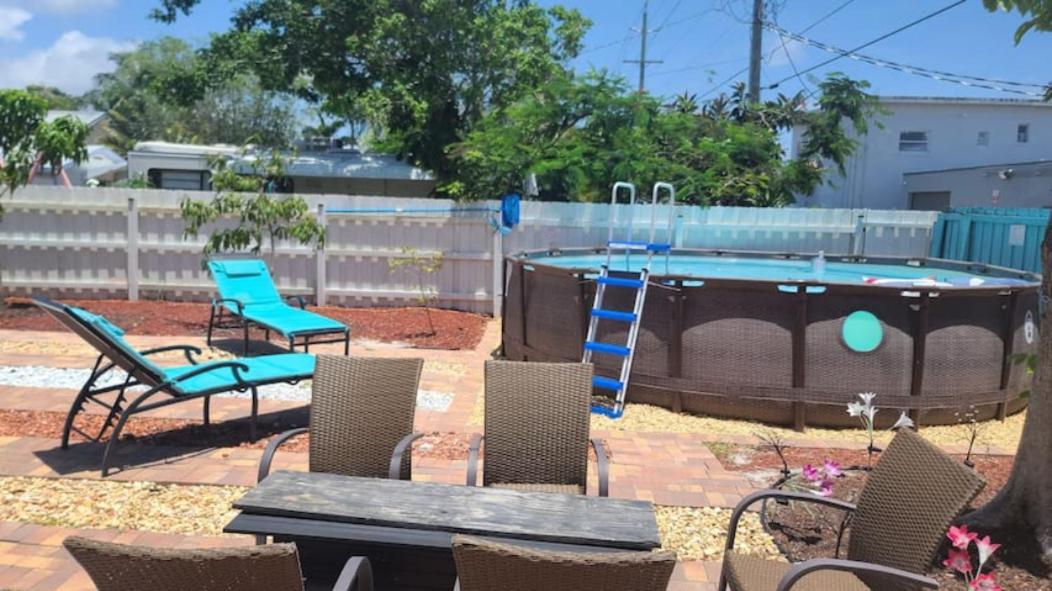Lake Worth Beach Paradise Cove Cottage 2-1Bedroom ภายนอก รูปภาพ